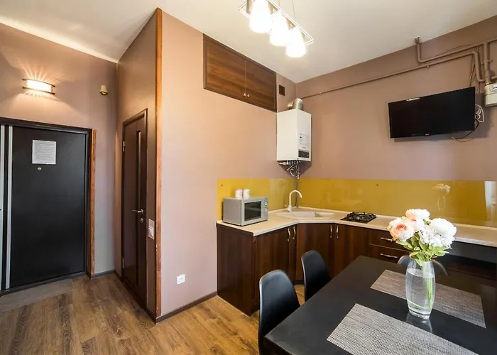 з сучасним ремонтом на площі митній Appartement *